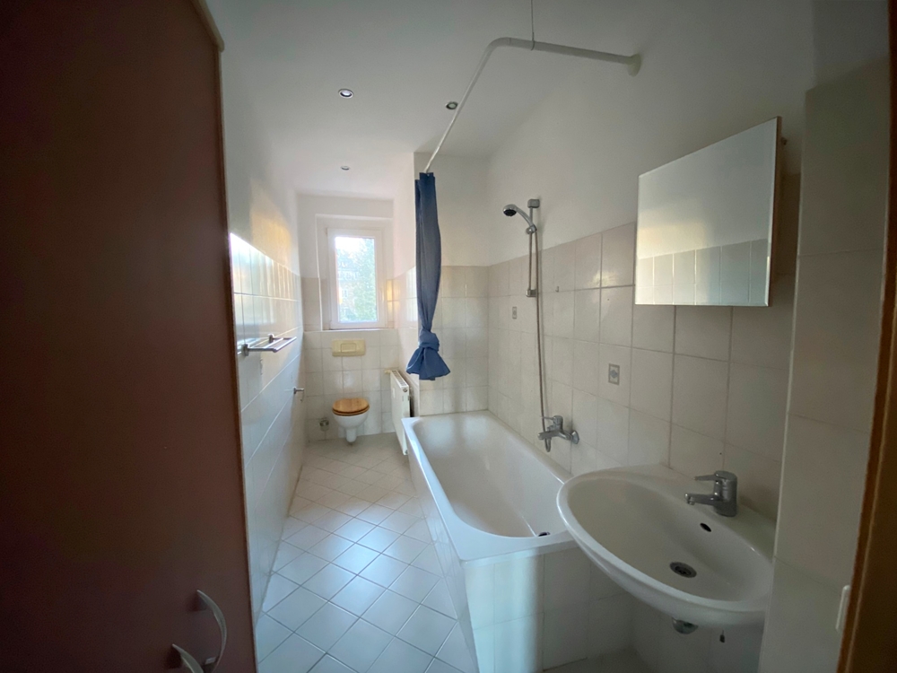 Bad mit Wanne