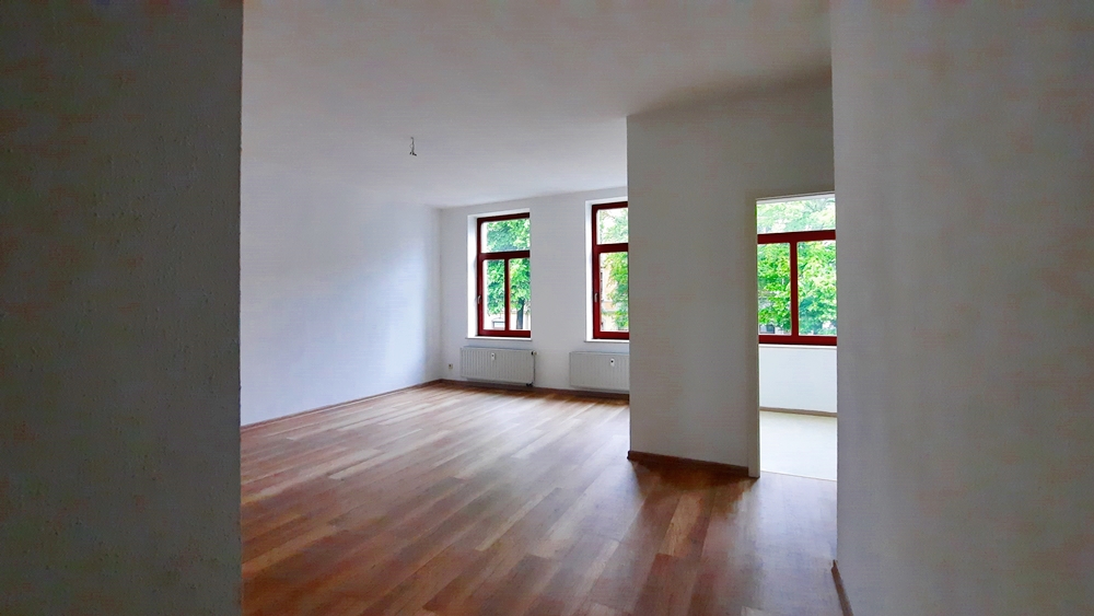 Wohnzimmer u. Küche